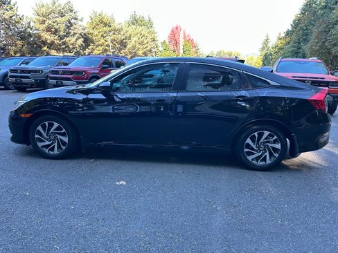 Used 2018 Honda Civic EX image 4