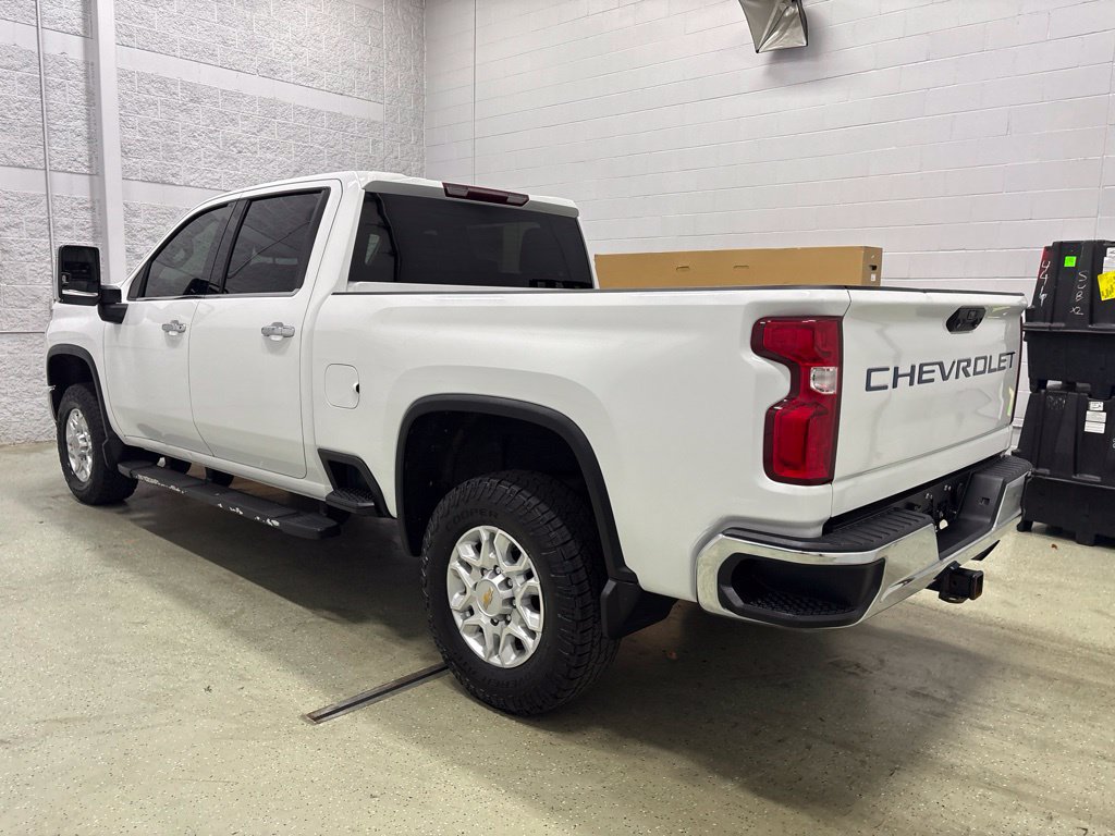 Used 2021 Chevrolet Silverado 2500 LTZ AWD/4WD image 6