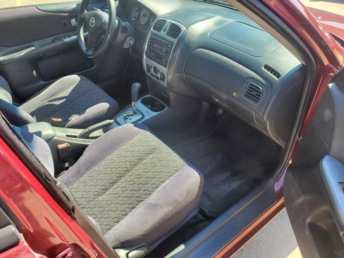 Used 2003 MAZDA Protege FWD image 5