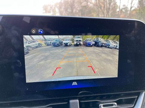 Used 2025 Chevrolet Equinox LT image 24