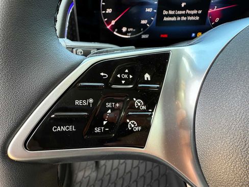 New 2026 Mercedes-Benz GLB 250 image 14