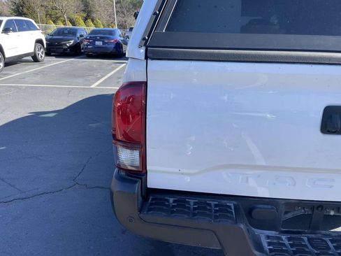 Used 2022 Toyota Tacoma SR image 20