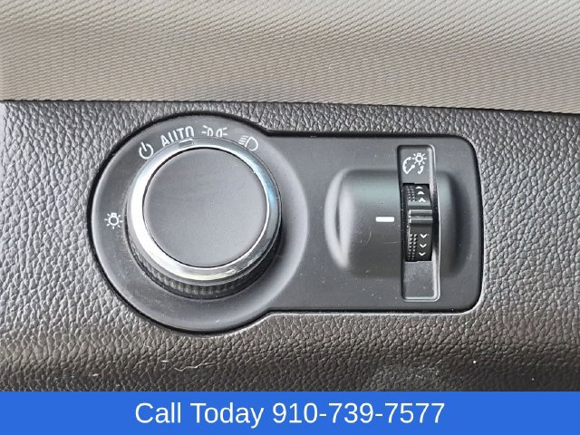 Used 2020 Chevrolet Sonic LT FWD image 17