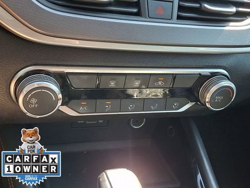 Used 2024 Nissan Altima 2.5 SR FWD image 16