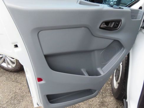 Used 2017 Ford Transit 150 130 Medium Roof RWD image 10