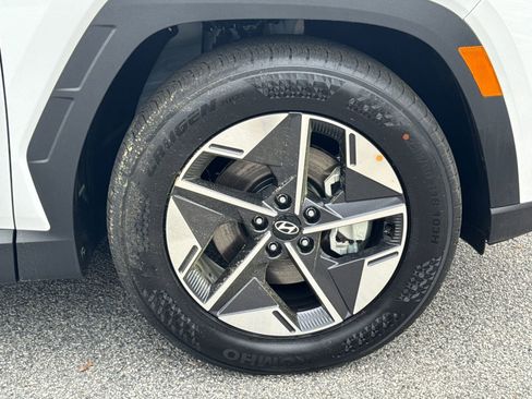 Certified 2025 Hyundai Tucson SEL image 12