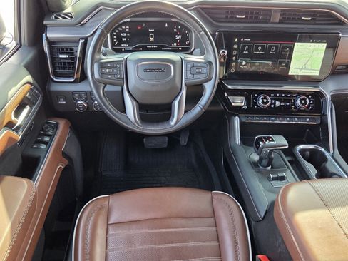 Used 2023 GMC Sierra 1500 Denali Ultimate image 13