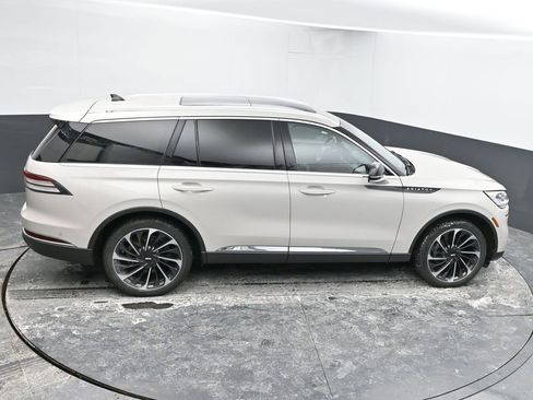 Used 2024 Lincoln Aviator Reserve w/ Equipment Group 201A image 36