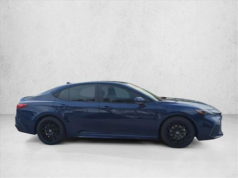 New 2026 Toyota Camry SE image 4