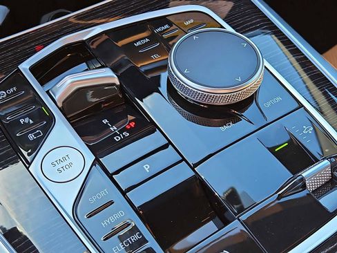 New 2026 BMW X5 xDrive50e w/ M Sport Package image 29