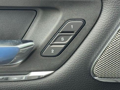 New 2026 RAM 1500 Laramie AWD/4WD image 10