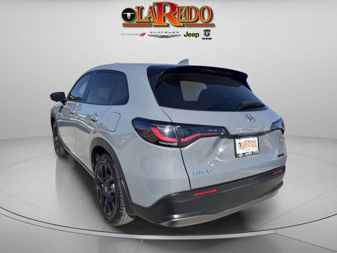 Used 2025 Honda HR-V Sport image 5