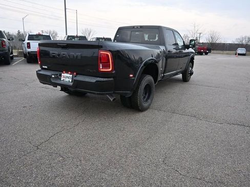 New 2026 RAM 3500 Limited image 12
