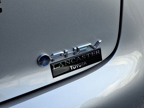 New 2026 Toyota Prius Plug-In Hybrid image 7