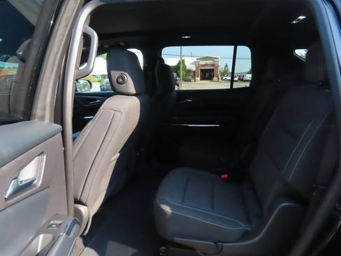 Used 2025 Chevrolet Traverse LT w/ Sun and Wheel Package AWD/4WD image 22