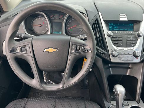 Used 2015 Chevrolet Equinox LS image 11