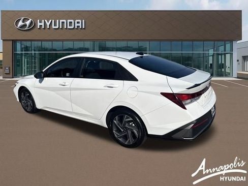 Certified 2025 Hyundai Elantra Sport image 3