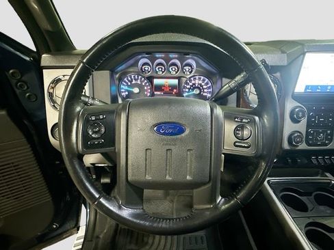 Used 2013 Ford F250 Lariat w/ Chrome Pkg image 12