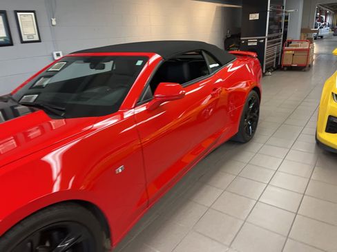 Used 2021 Chevrolet Camaro SS RWD image 6