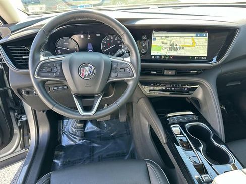 Used 2023 Buick Envision Avenir image 16