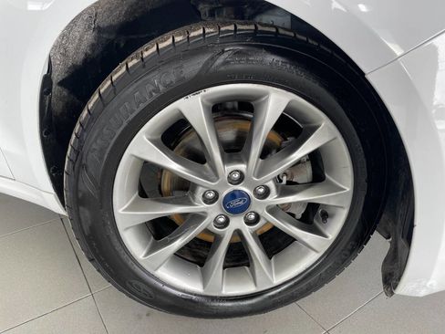 Used 2017 Ford Fusion SE w/ Equipment Group 602A image 6