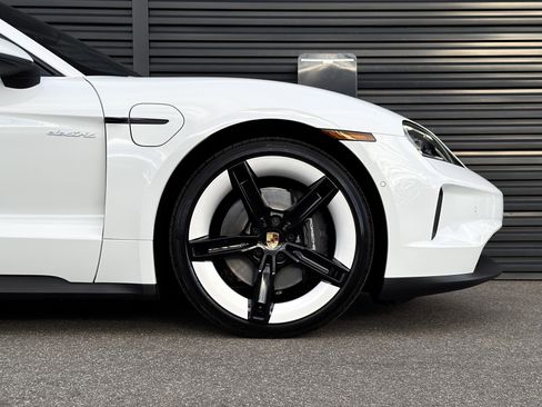Used 2025 Porsche Taycan AWD/4WD image 12