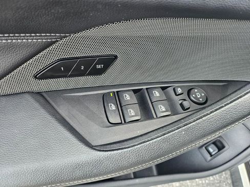 Used 2023 BMW i4 eDrive40 w/ M Sport Package image 31