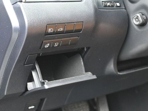 Used 2022 Lexus RX 350L FWD w/ Premium Package image 16