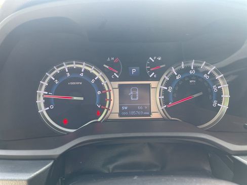 Used 2015 Toyota 4Runner Limited AWD/4WD image 23