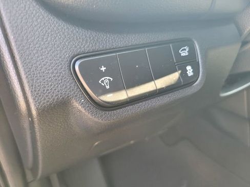 Used 2024 Kia Seltos SX w/ SX Sunroof Package image 17