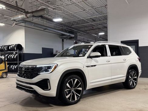 New 2026 Volkswagen Atlas SEL Premium R-Line image 30