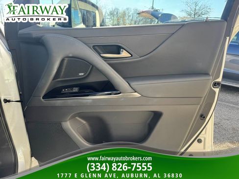 Used 2024 Lexus LX 600 4WD w/ Interior Upgrade Package image 32