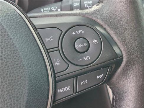 Used 2020 Toyota RAV4 XLE w/ Convenience Package AWD/4WD image 12