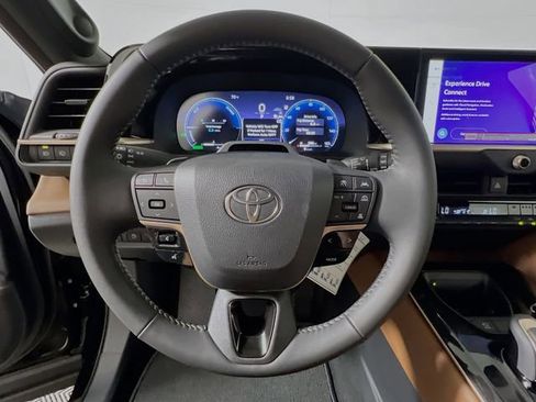 New 2026 Toyota Crown Signia image 15