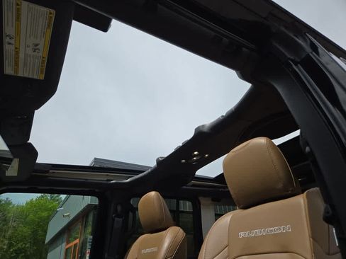 Used 2023 Jeep Wrangler Unlimited Rubicon 4xe w/ Steel Bumper Group AWD/4WD image 26