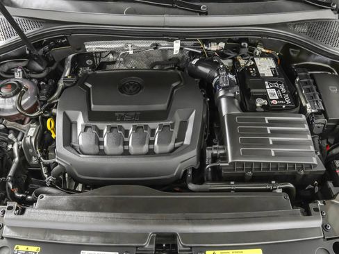 Used 2024 Volkswagen Tiguan SEL R-Line image 49
