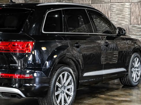 Used 2019 Audi Q7 3.0T Premium Plus w/ Premium Plus Package image 14