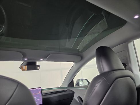 Used 2024 Tesla Model 3 Standard Range RWD image 24