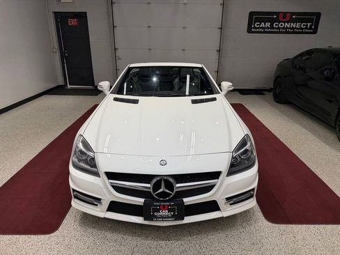Used 2014 Mercedes-Benz SLK 250 image 4