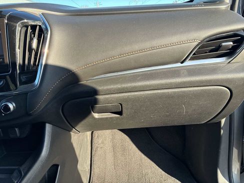 Certified 2020 Chevrolet Traverse LT w/ Driver Confidence II Package image 28