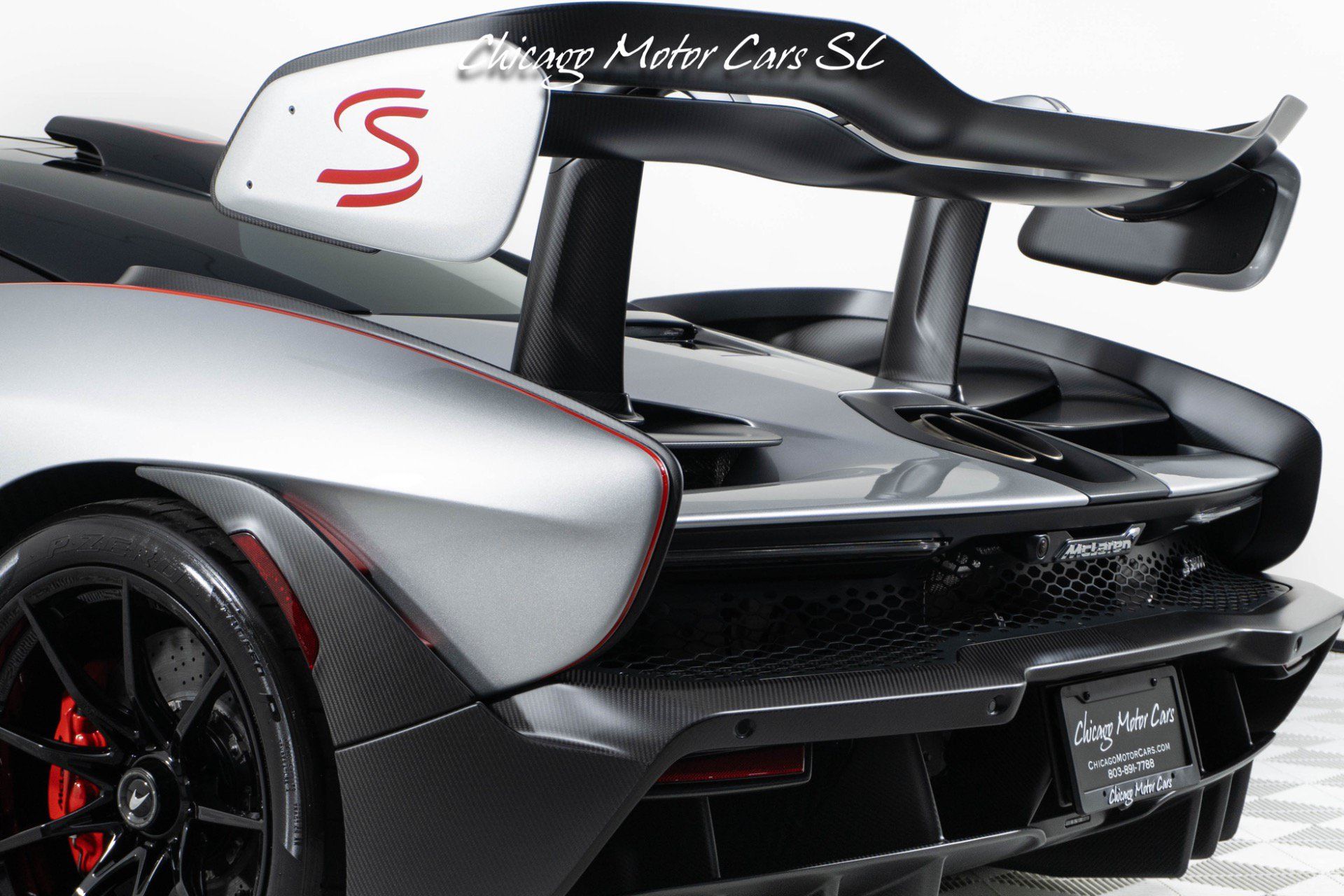 Used 2019 McLaren Senna RWD image 24