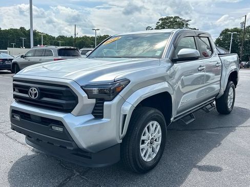 Used 2024 Toyota Tacoma TRD Sport RWD image 7