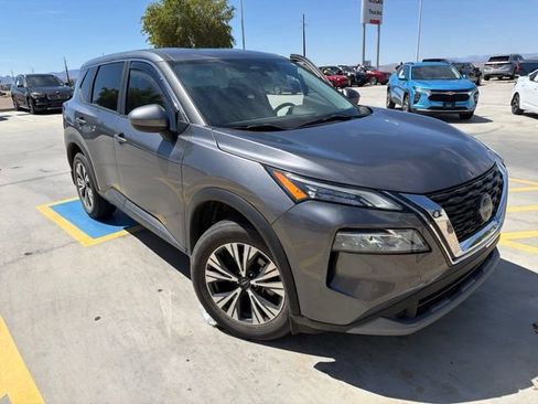 Certified 2023 Nissan Rogue SV FWD image 3