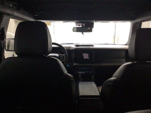 Used 2023 Ford Bronco Wildtrak AWD/4WD image 23