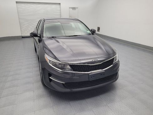 Used 2018 Kia Optima LX FWD image 14