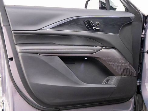 New 2026 Cadillac Lyriq Luxury image 15