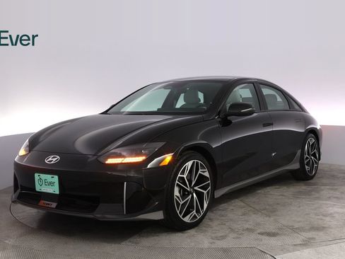 Used 2023 Hyundai Ioniq 6 SEL RWD image 2