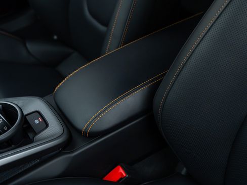 Used 2024 Porsche 911 Carrera 4S AWD/4WD image 29