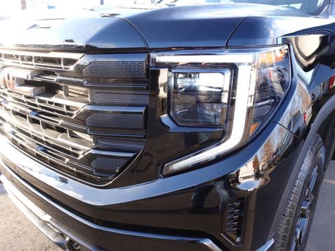 Used 2023 GMC Sierra 1500 Elevation image 43