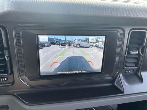 Used 2022 Ford Bronco Big Bend image 12